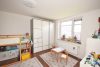 Kapitalanlage: Renovierte 4,5-Zimmer-Maisonette-Wohnung in guter Wohnlage - Schlafzimmer